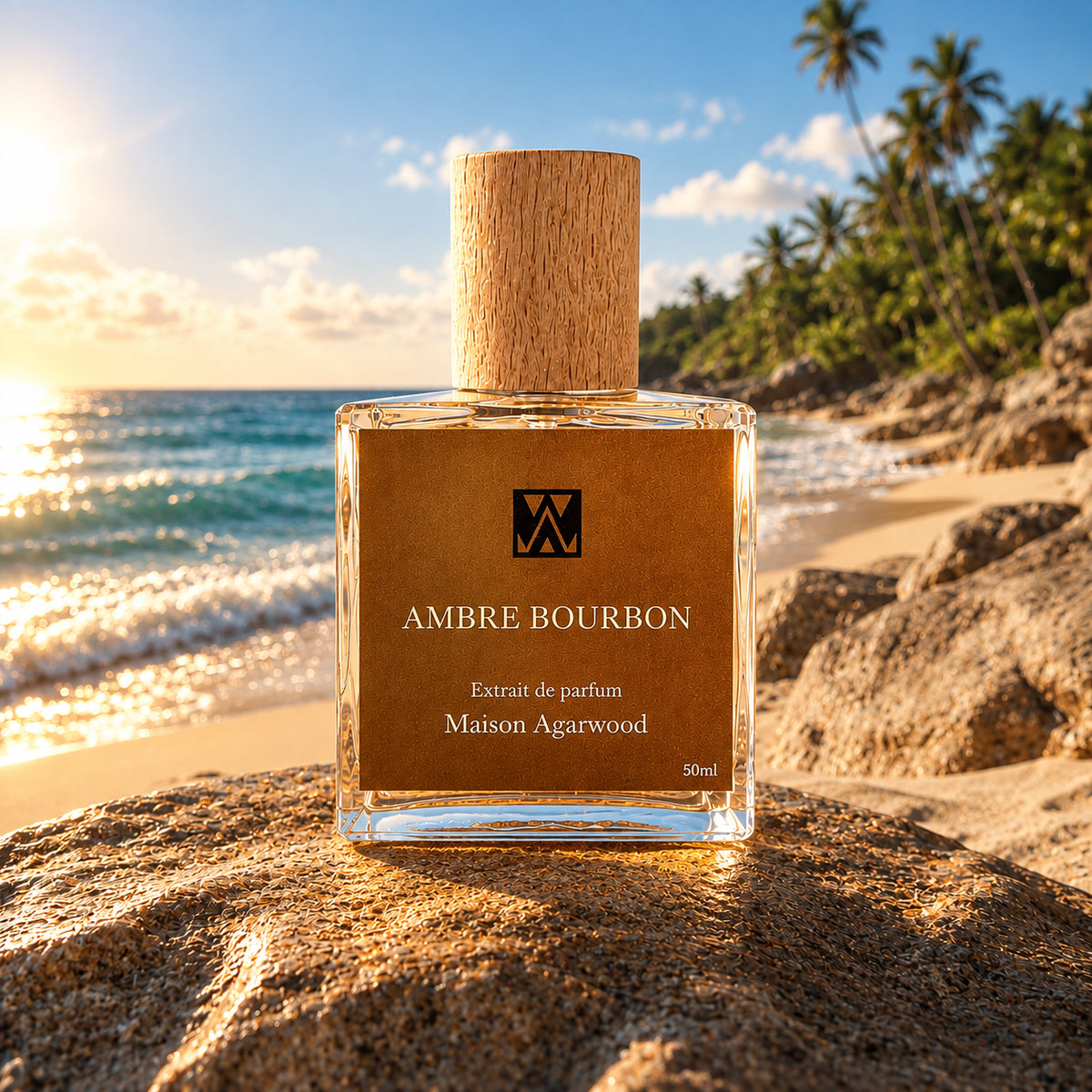 Ambre Bourbon de Maison Agarwood — flacon au bord de l’océan